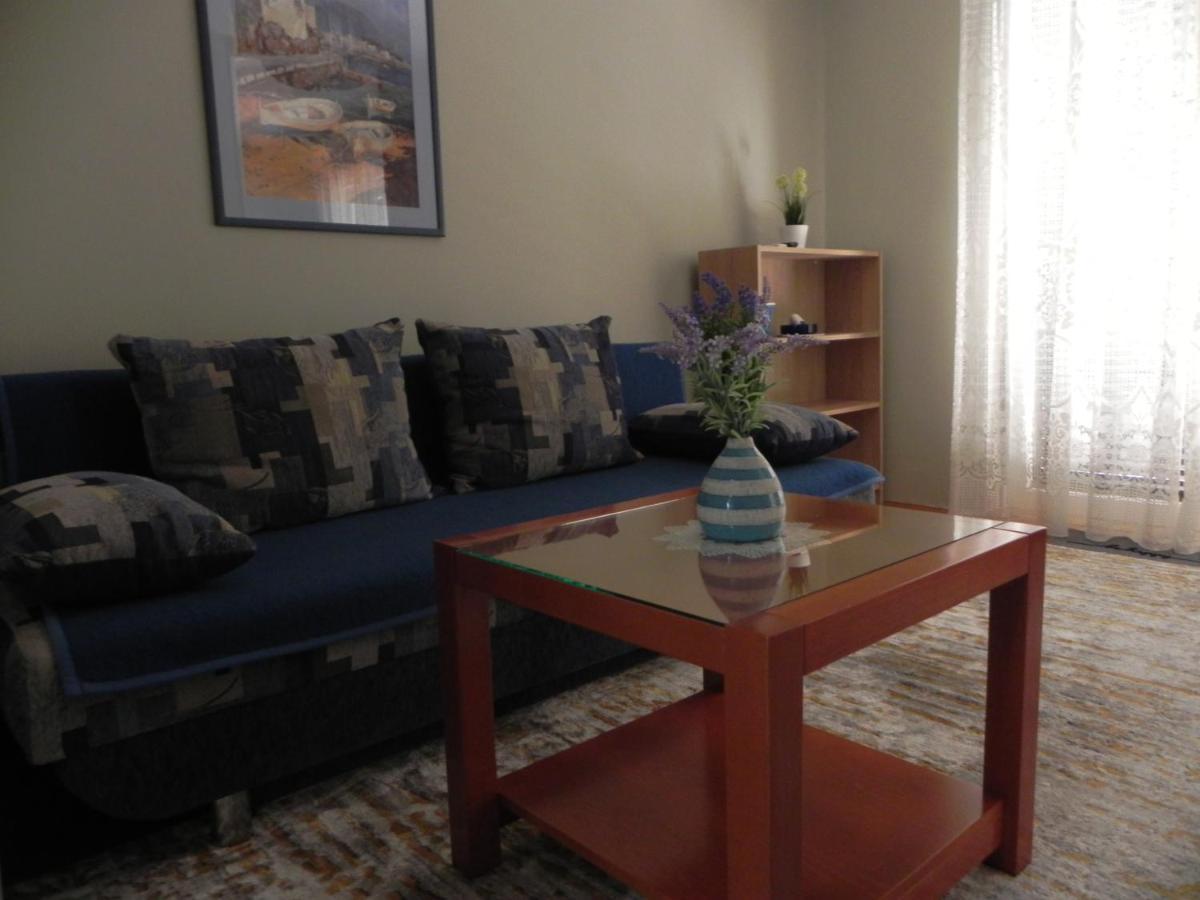 Apartments Katalenic Selce Exterior foto