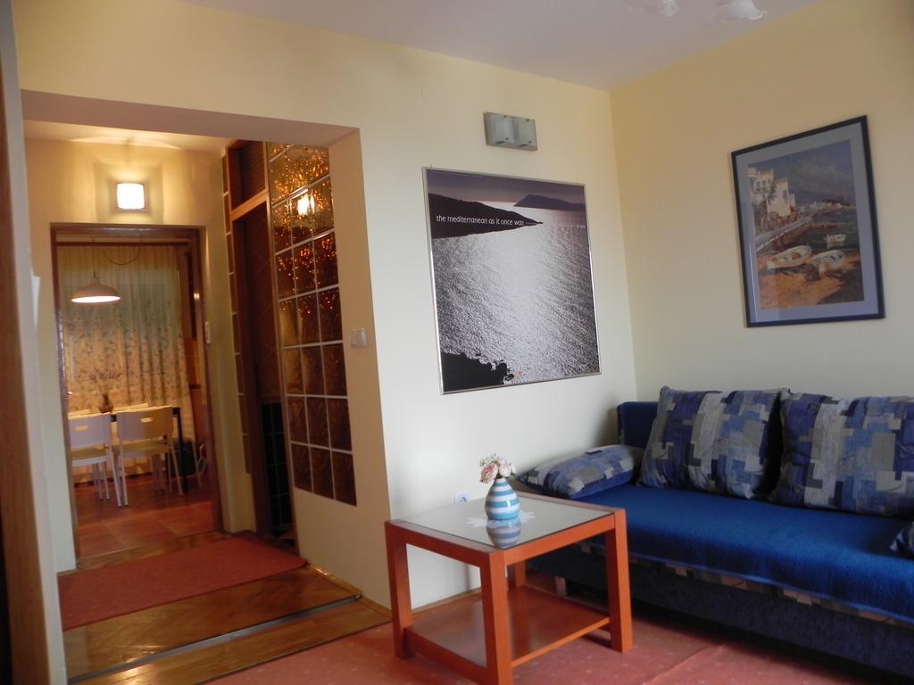 Apartments Katalenic Selce Exterior foto
